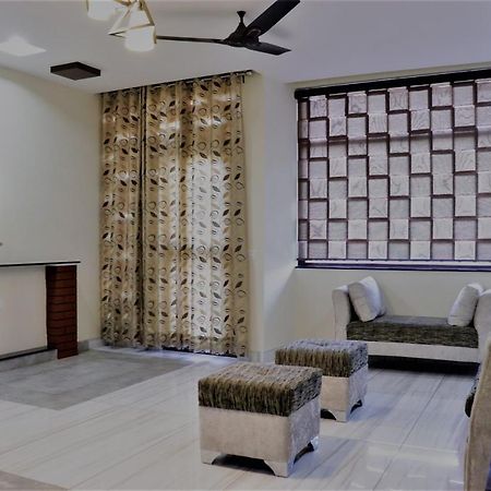 Wildleaf Kasauli Valley Homz Bed and Breakfast Eksteriør billede
