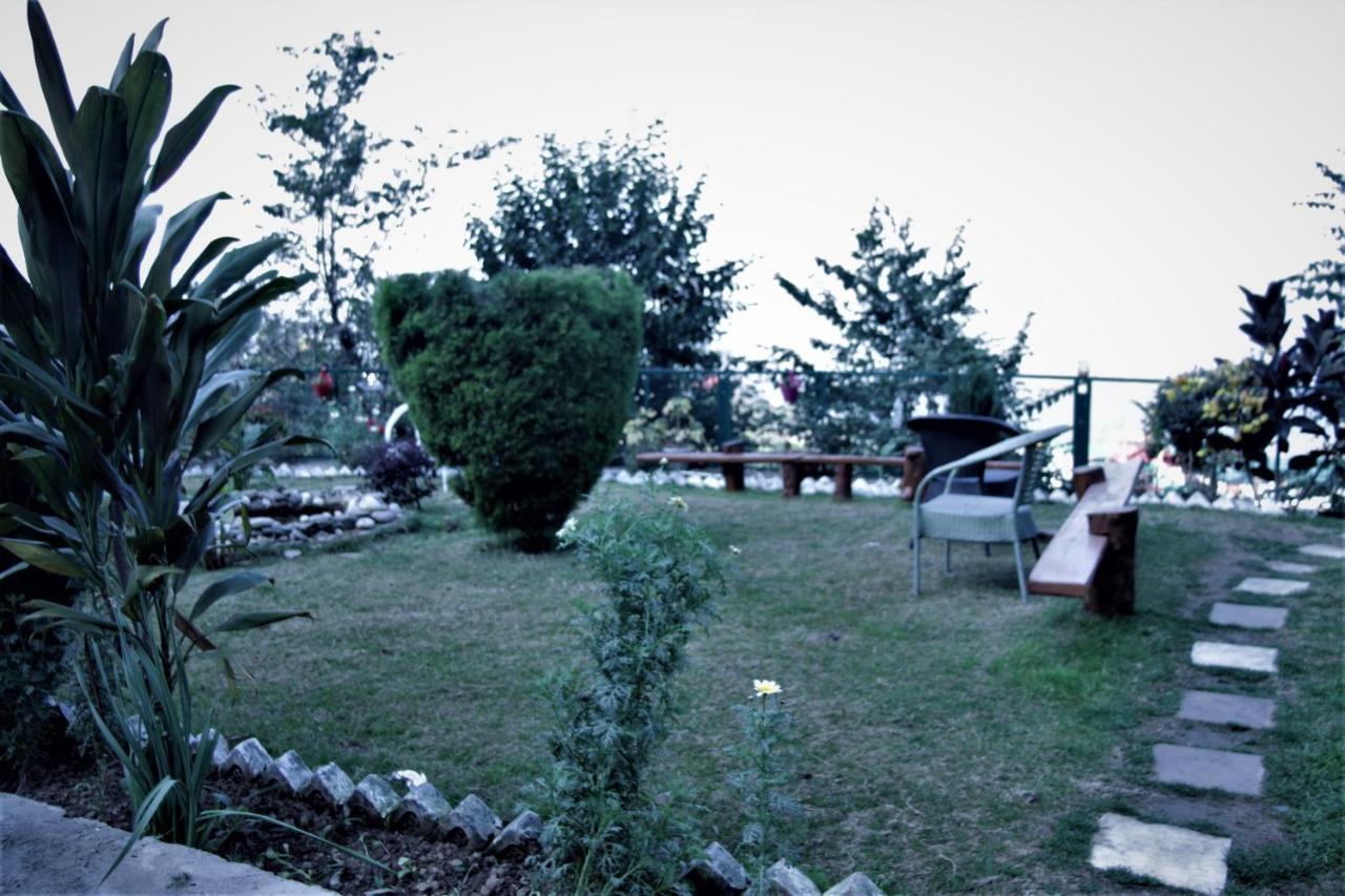 Wildleaf Kasauli Valley Homz Bed and Breakfast Eksteriør billede