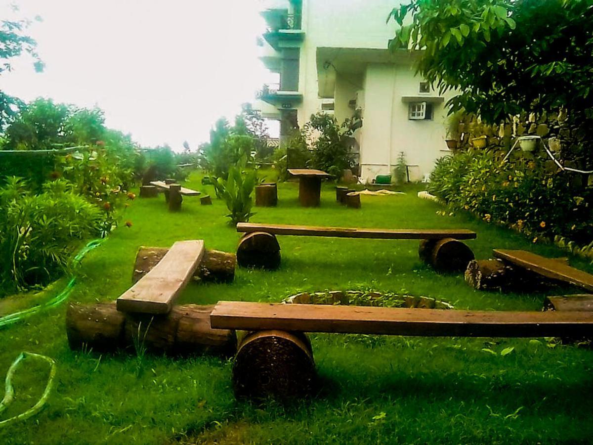 Wildleaf Kasauli Valley Homz Bed and Breakfast Eksteriør billede