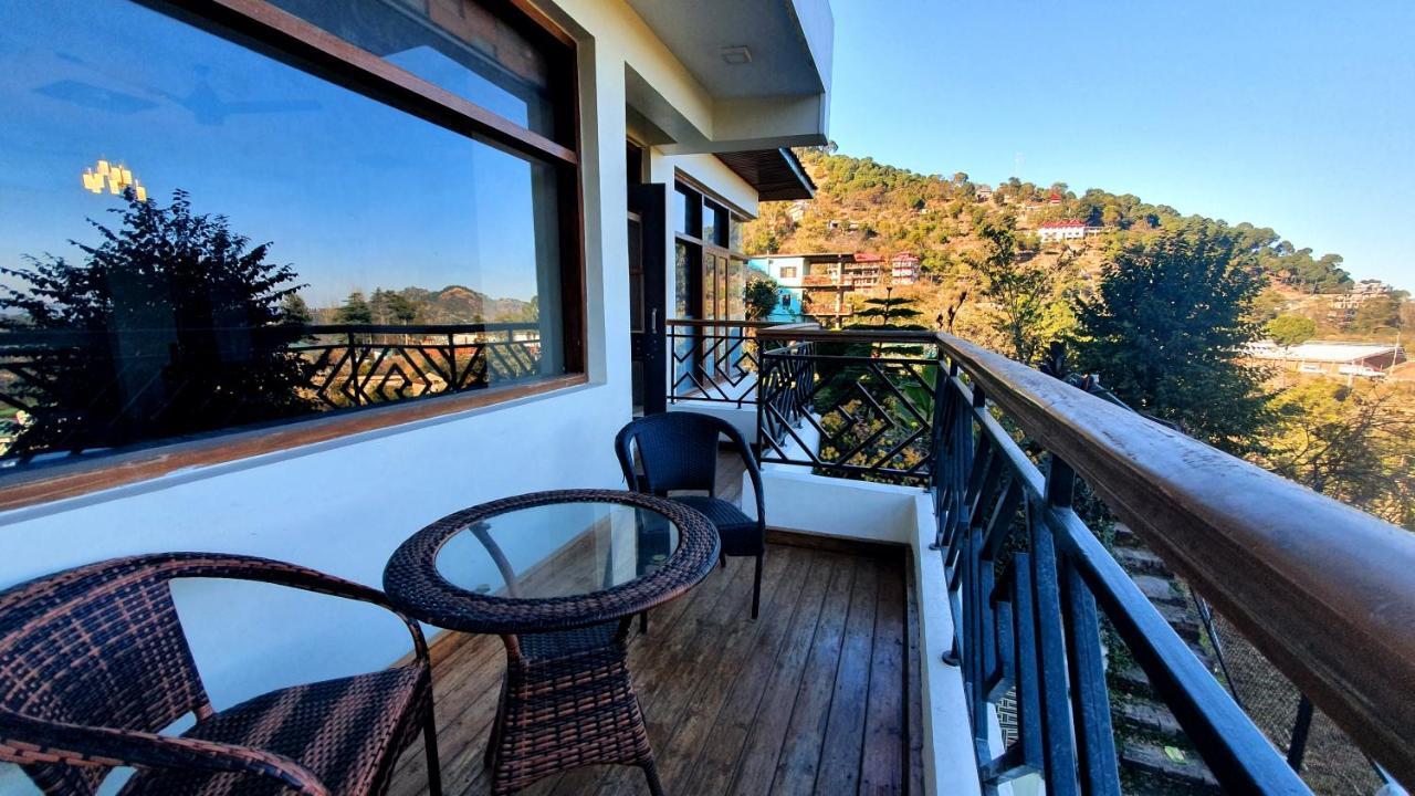 Wildleaf Kasauli Valley Homz Bed and Breakfast Eksteriør billede