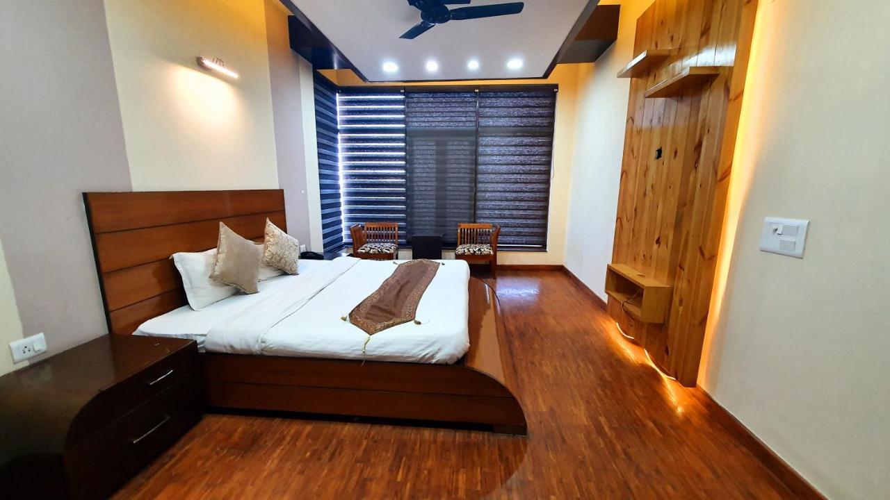 Wildleaf Kasauli Valley Homz Bed and Breakfast Eksteriør billede